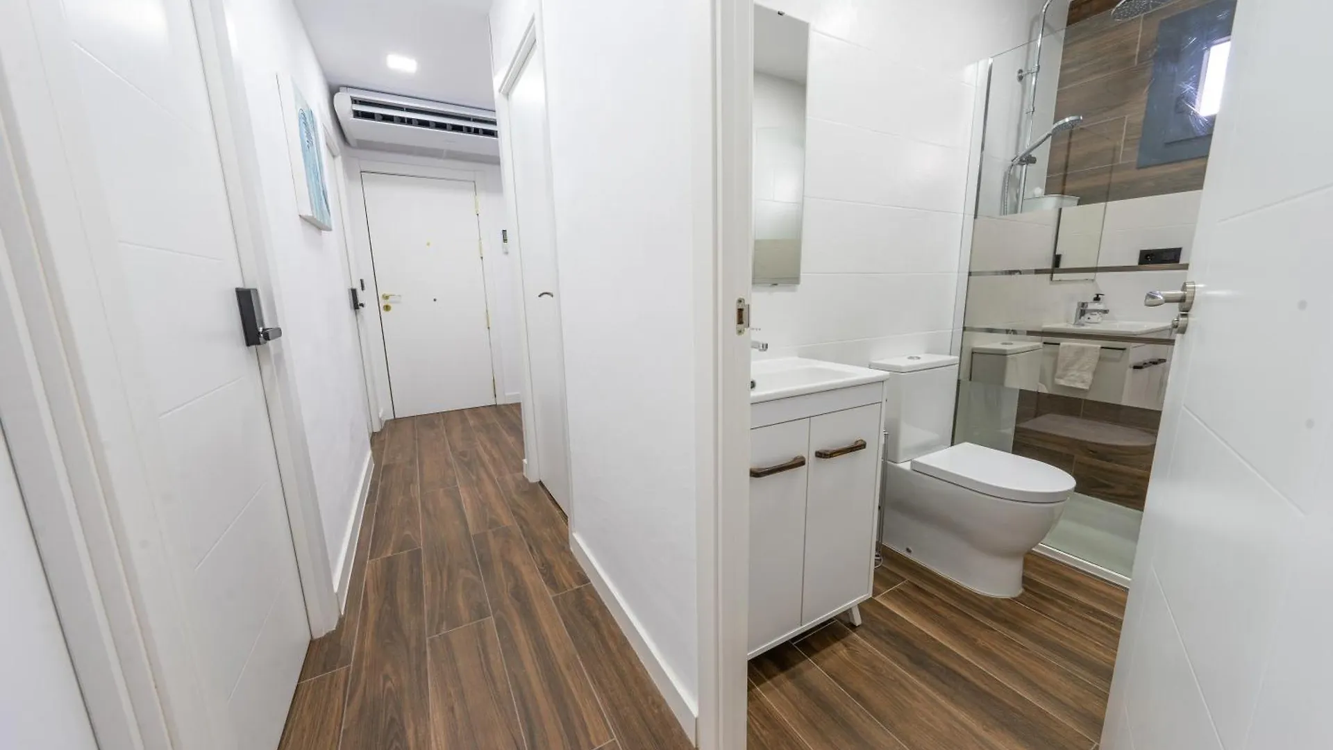 Apartamentosdnord Reus 0*,  Spain